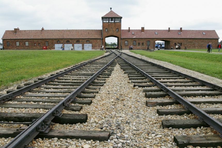 The Memory Train: a trip that changes people